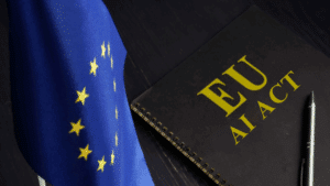 EU AI Act Dokument neben EU-Flagge